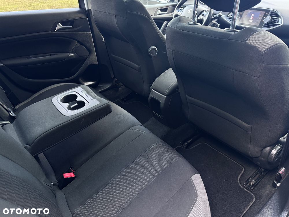 Peugeot 308 PureTech 130 GPF Stop & Start Style - 20