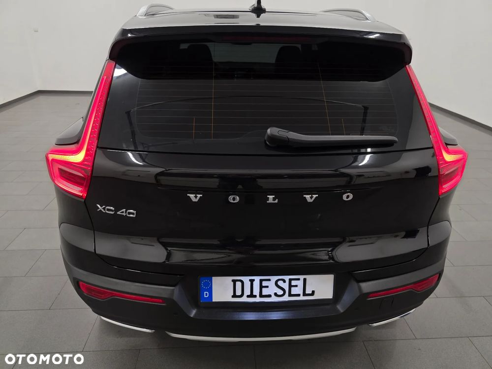 Volvo XC 40 D3 SCR Inscription - 38