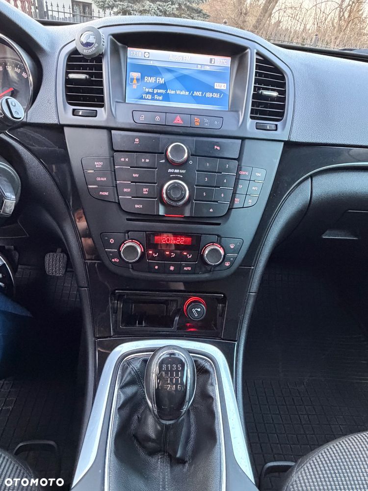 Opel Insignia 2.0 CDTI - 9