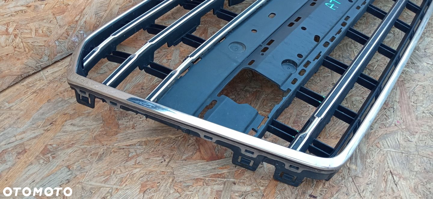 AUDI A6 C7 LIFT 14- ATRAPA KRATKA ŚRODKOWA GRILL ZDERZAKA PRZÓD 4G0853651BP - 8