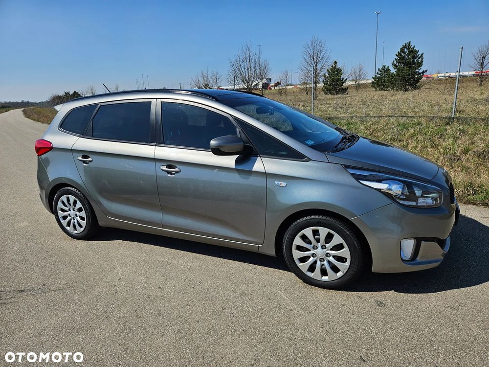 Kia Carens 1.7 CRDi M - 3