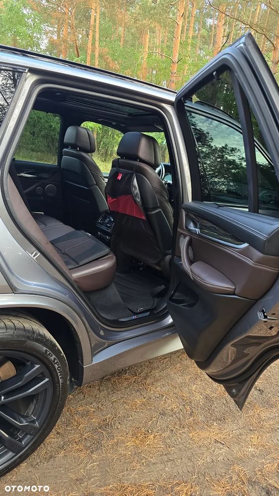 BMW X5 M M50d - 12