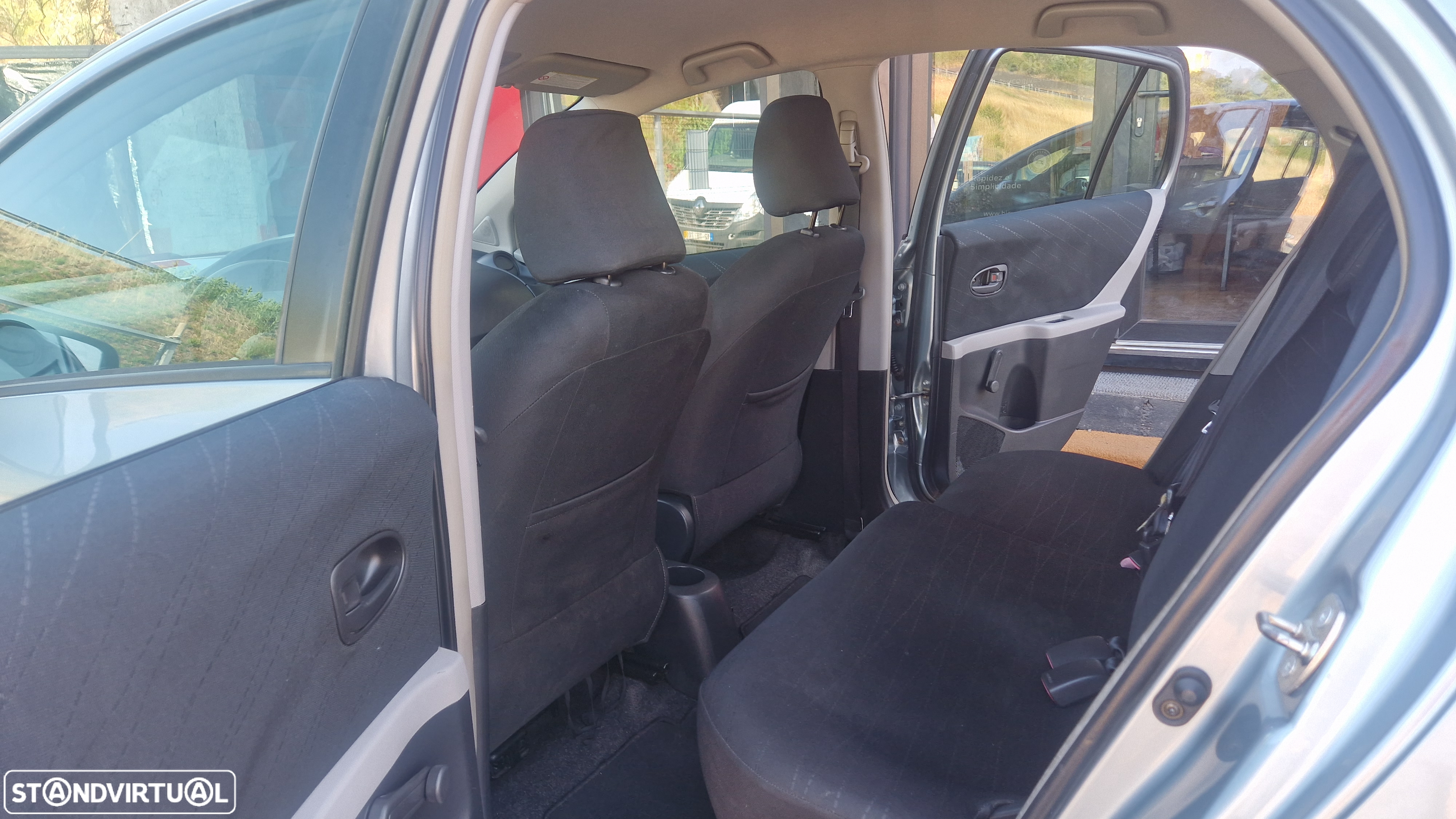 Toyota Yaris 1.4 D-4D AC+VSC - 20