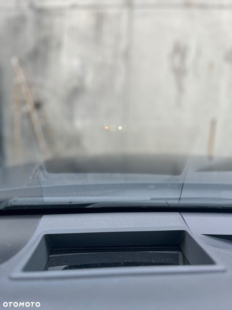 Toyota Camry 2.5 Hybrid Dynamic Force Executive e-CVT - 12