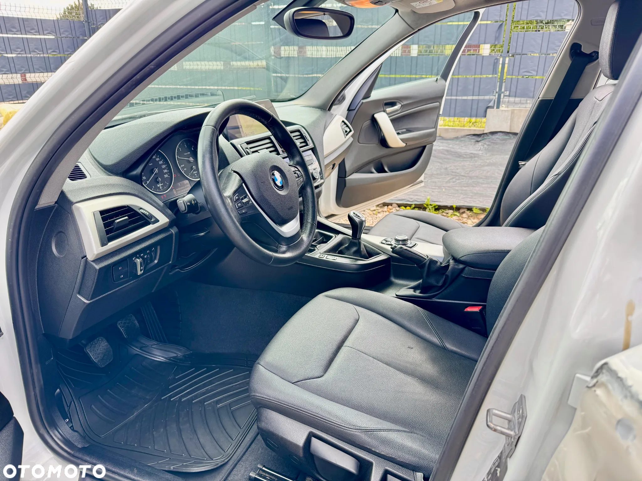 BMW Seria 1 - 15