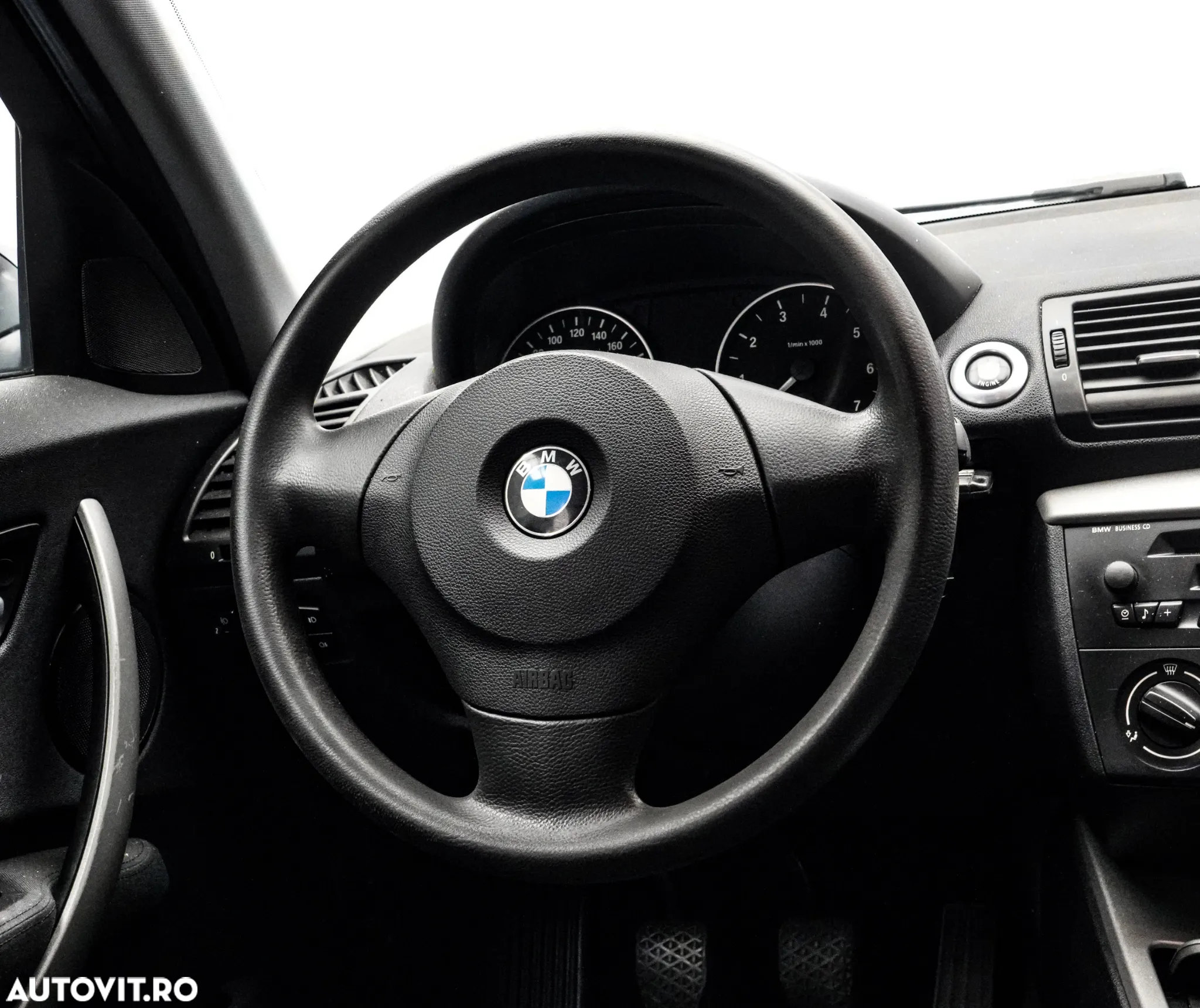 BMW Seria 1 116i - 15