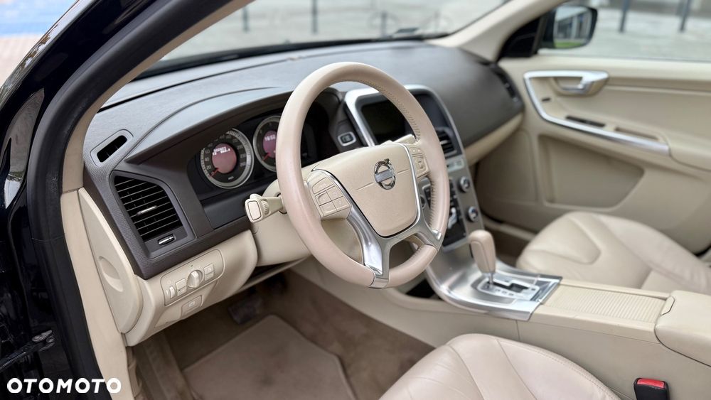 Volvo XC 60 D3 Momentum - 23