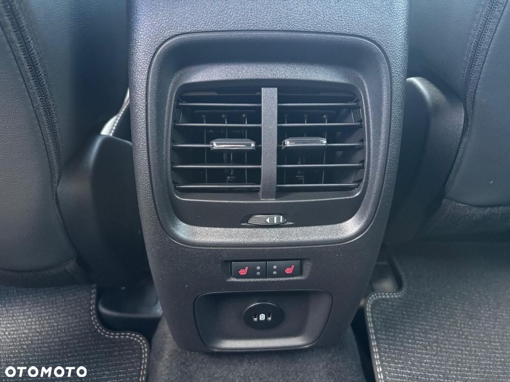 Ford Kuga - 37