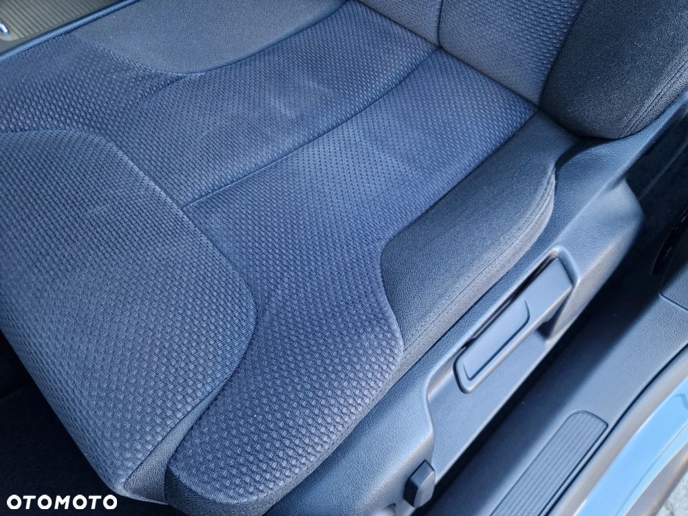 Volkswagen Passat Variant 2.0 Blue TDI DPF Comfortline - 38