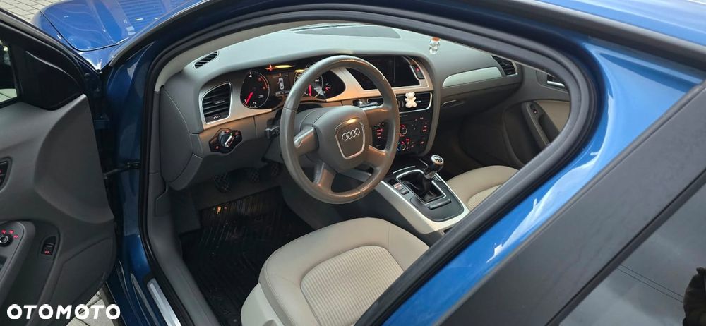 Audi A4 Limousine 2.0 TDI DPF Ambiente - 15