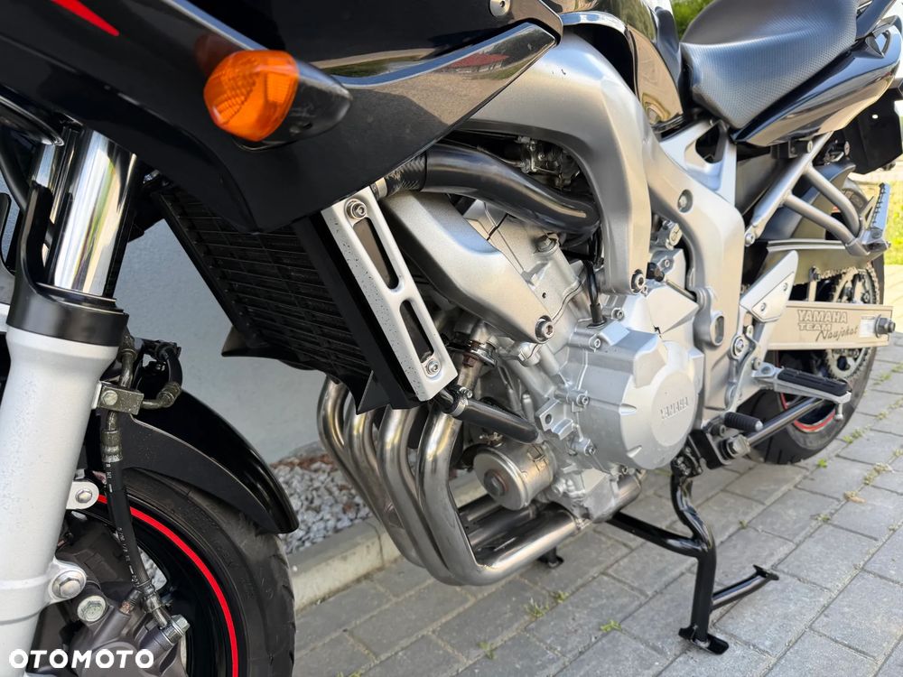 Yamaha FZ - 35