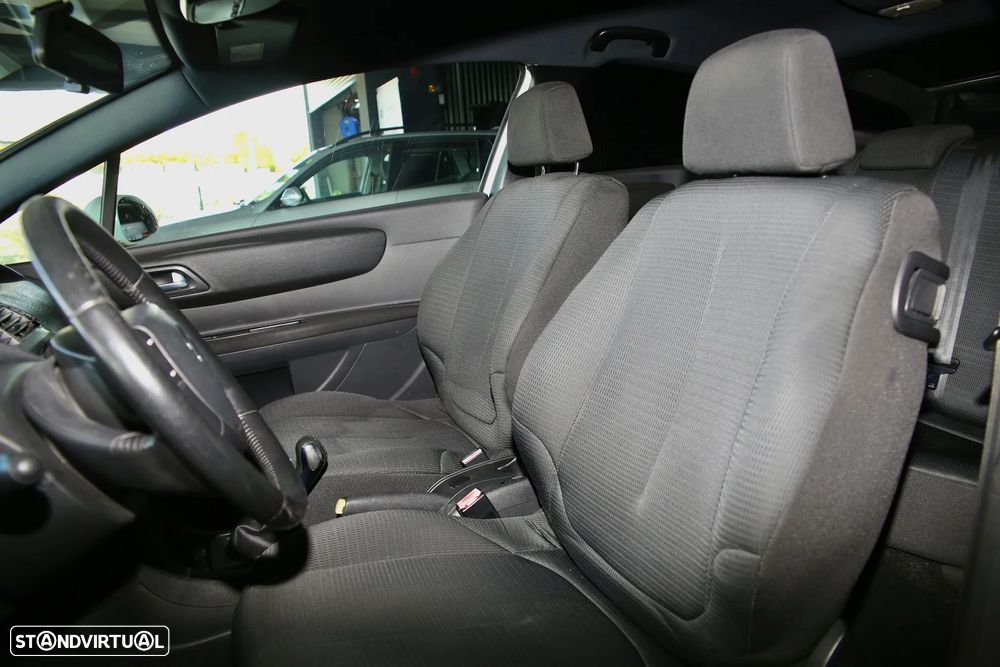 Citroën C4 Coupé 1.6 HDi 110 VTR Pack - 9