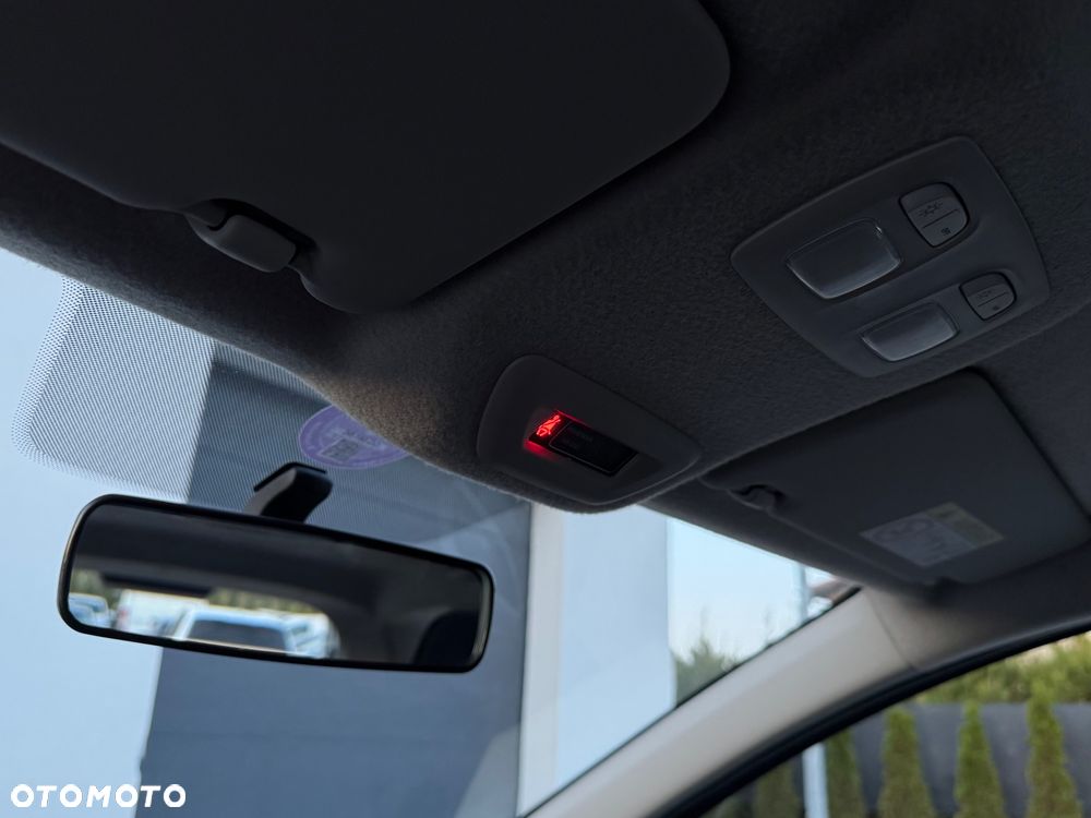 Dacia Duster TCe 100 2WD Essential - 23