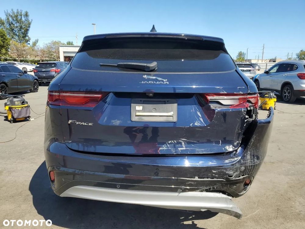 Jaguar F-Pace P250 AWD R-Dynamic S - 7