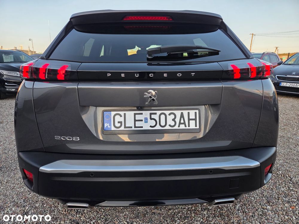 Peugeot 2008 PureTech 130 Allure - 12