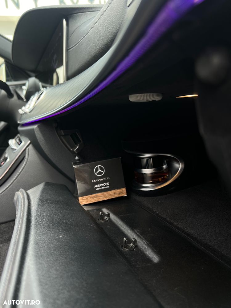 Mercedes-Benz E 300 4MATIC Aut. - 19