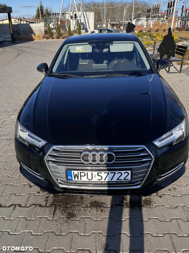 Audi A4 Limousine 2.0 TDI Design - 1