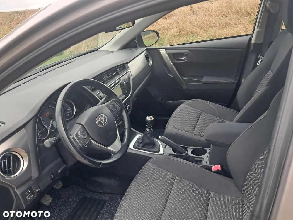 Toyota Auris 1.4 D-4D Active - 18