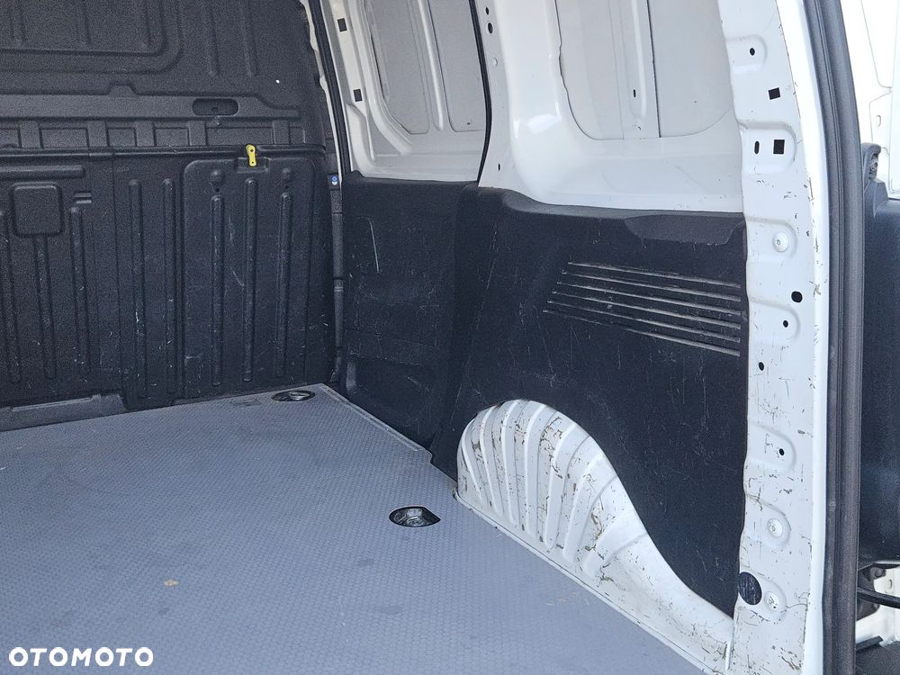 Toyota Proace  City, Salon Polska, 3 osobowy - 11