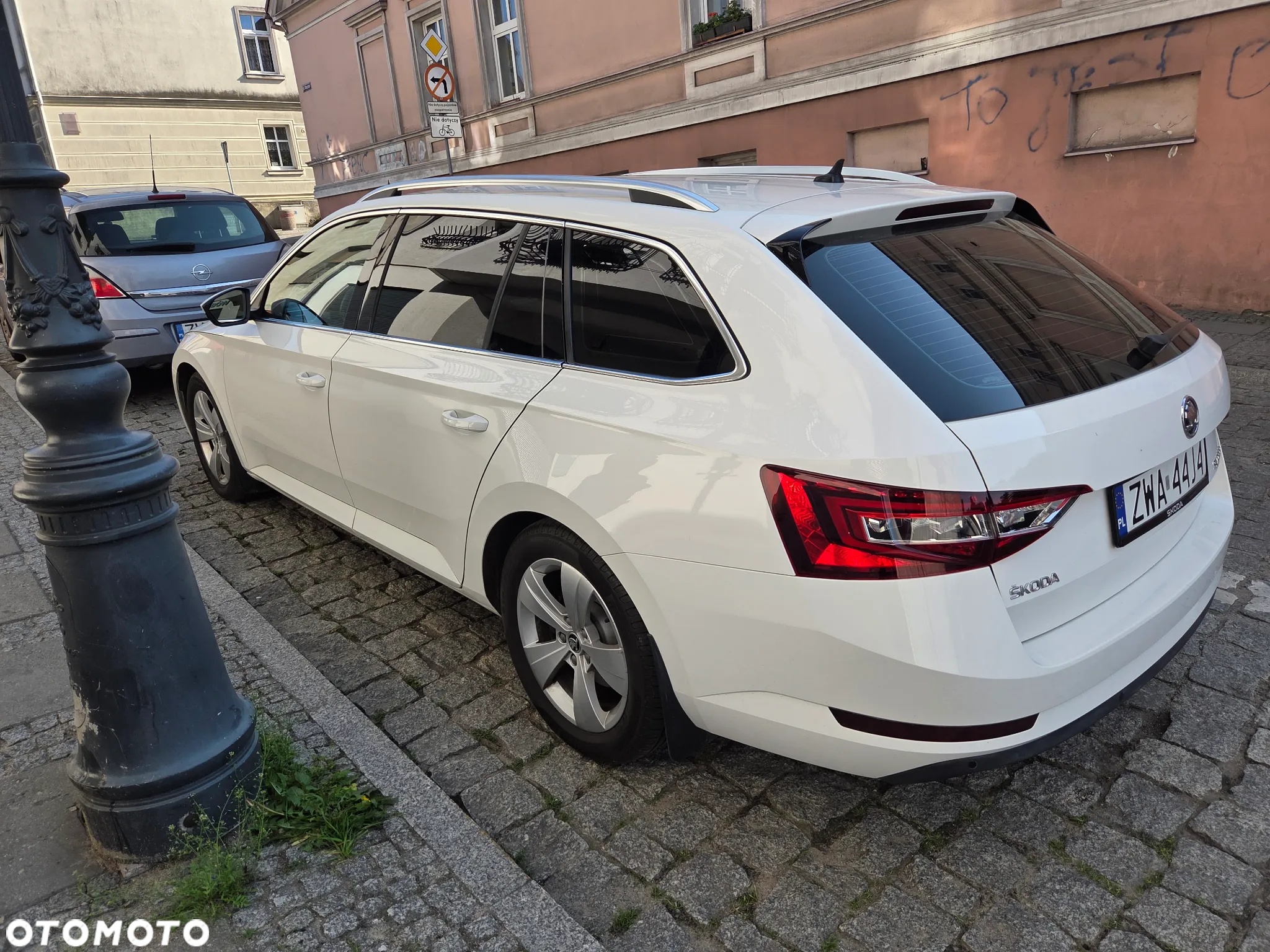 Skoda Superb 2.0 TDI Ambition - 7
