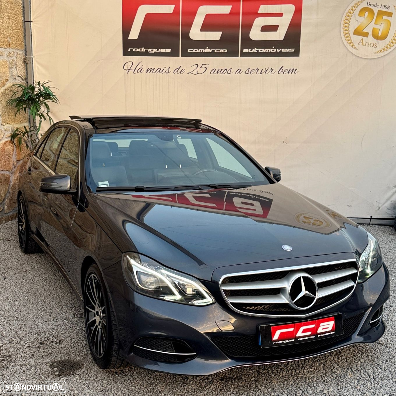 Mercedes-Benz E 300 Bluetec Hybrid Avantgarde - 3