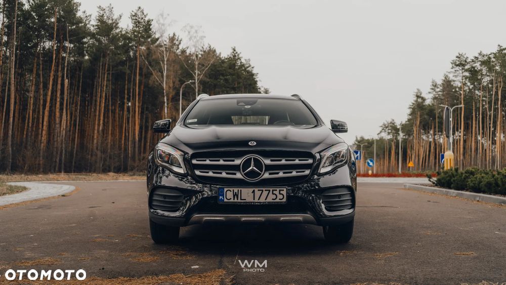 Mercedes-Benz GLA 200 7G-DCT AMG Line - 2