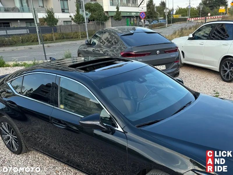 Lexus ES 300h Business Edition + - 6