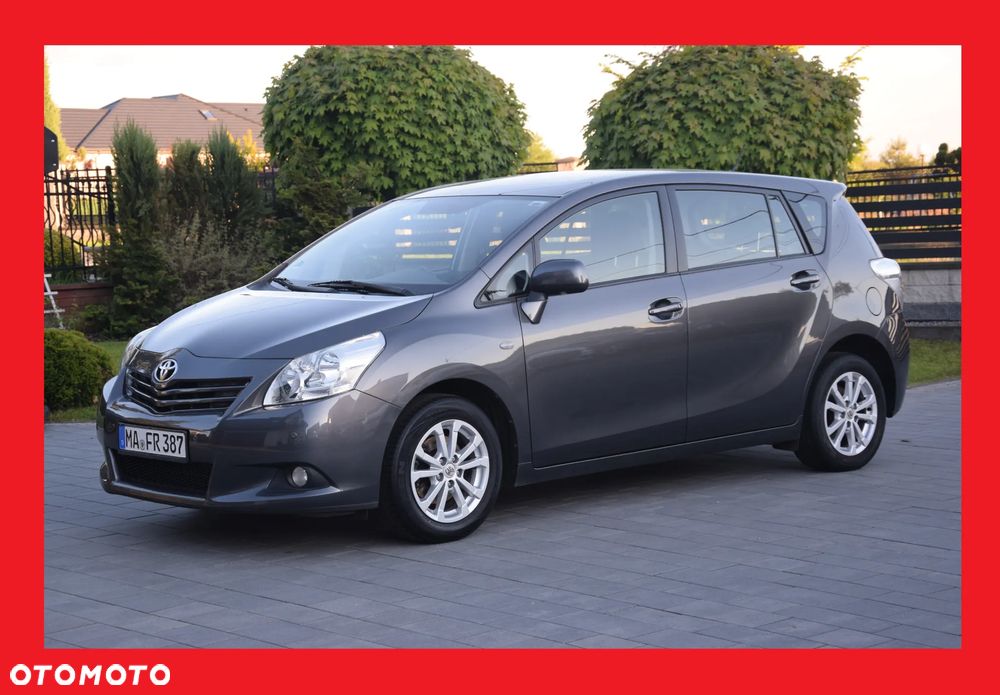 Toyota Verso - 1