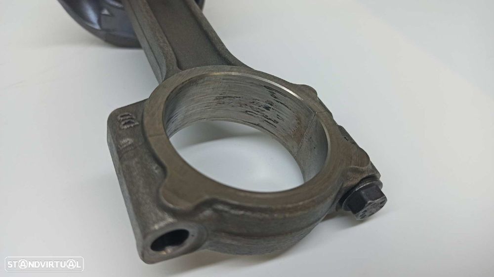 BIELA RENAULT MEGANE III COUPE DYNAMIQUE - 5