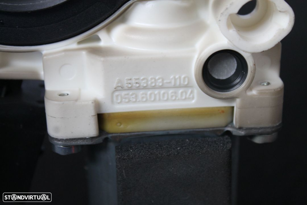 Motor Elevador Vidro Mercedes CLA - 4