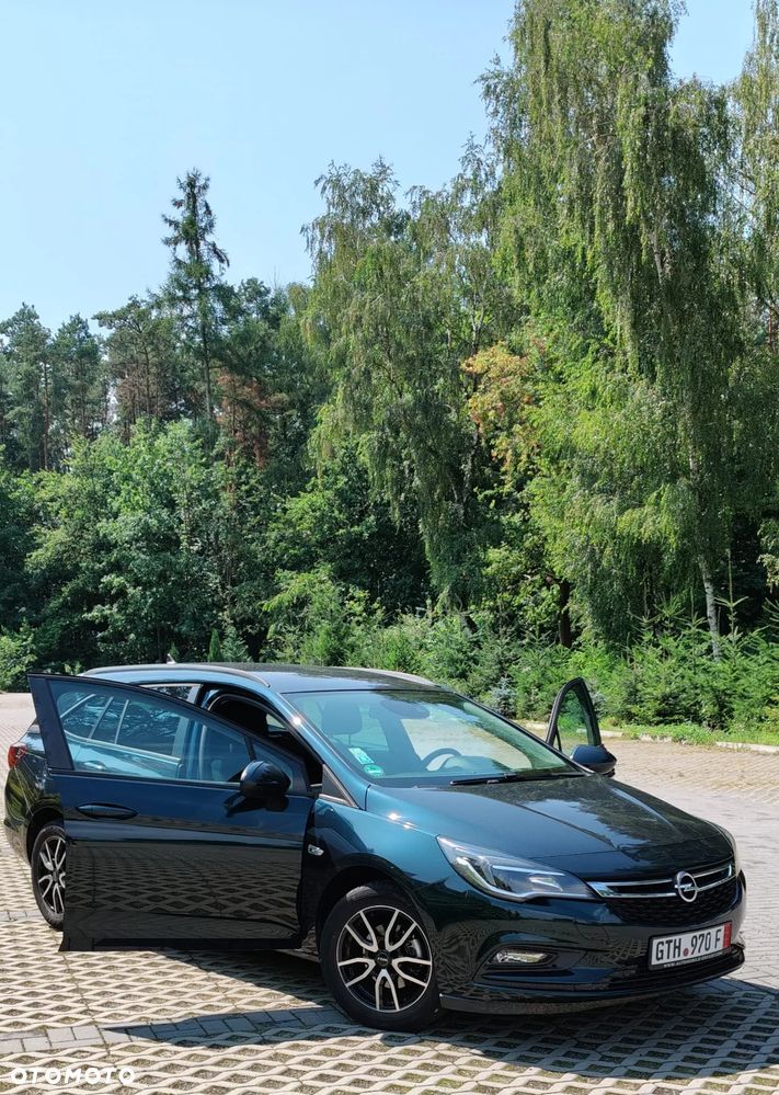 Opel Astra 1.6 CDTI Cosmo - 1