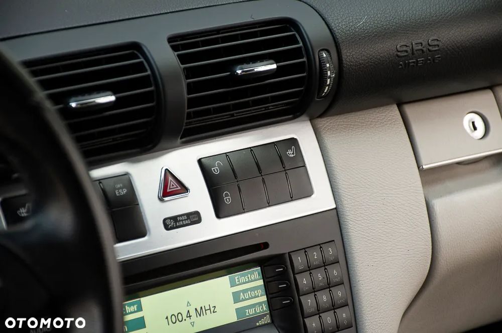 Mercedes-Benz CLC - 32
