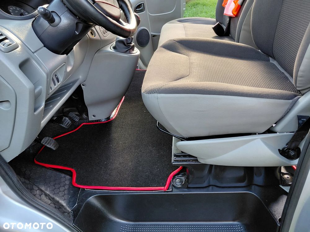 Opel Vivaro - 7