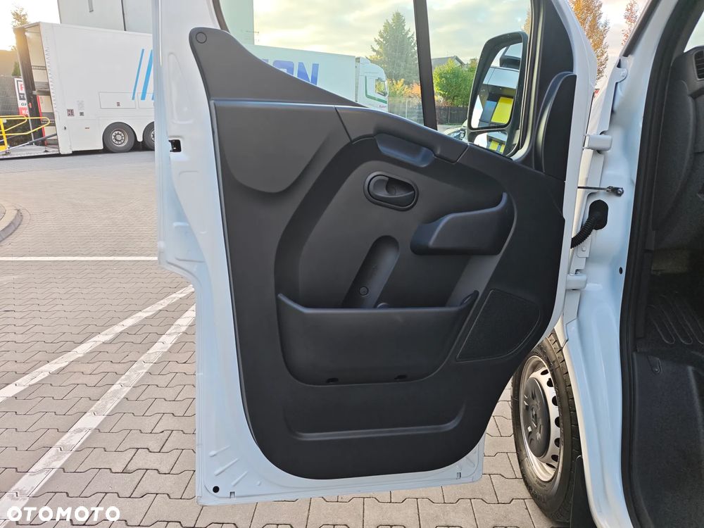 Renault Master - 22