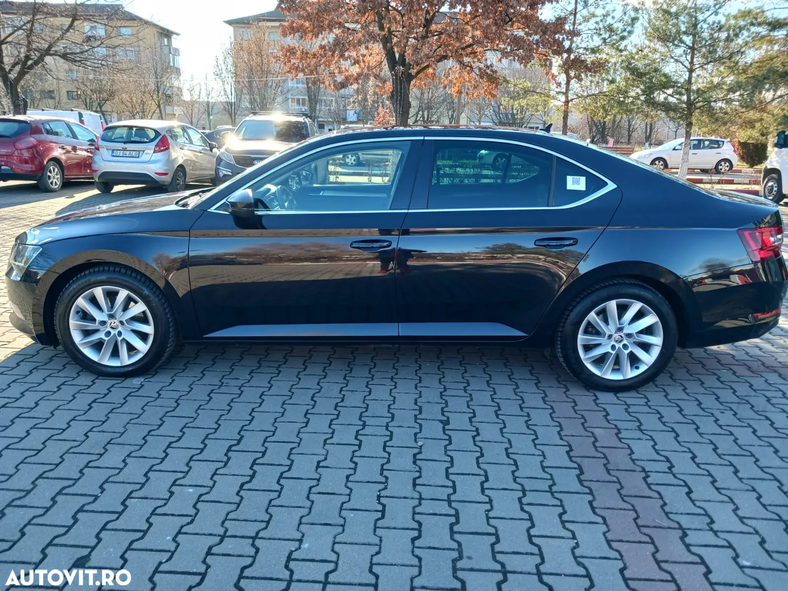 Skoda Superb 2.0 TDI Premium Edition - 21