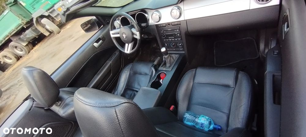 Ford Mustang 4.0 V6 - 13