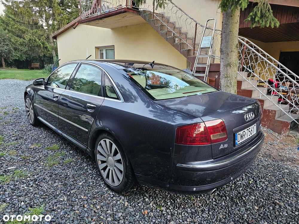 Audi A8 4.2 Quattro - 14