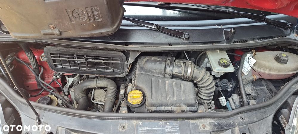 Nissan Primastar - 15