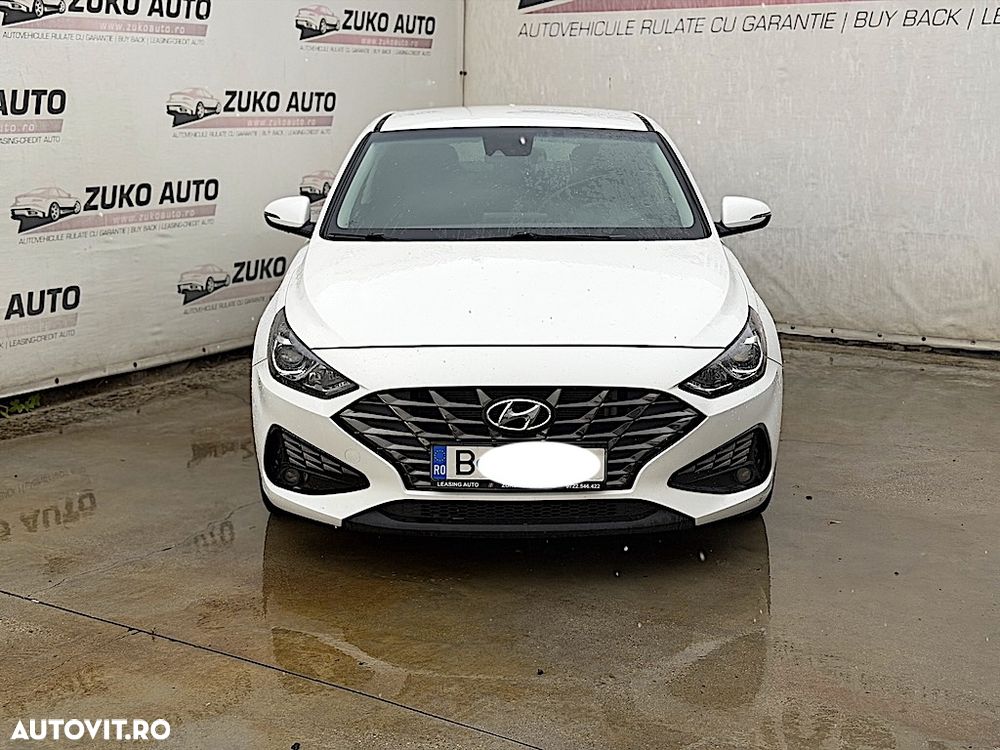 Hyundai i30 1.5 T-GDI 160CP MHEV 5DR M/T Highway - 2