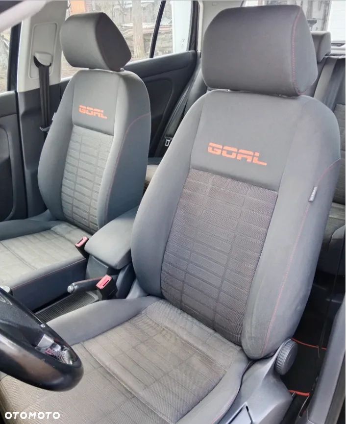 Volkswagen Golf Plus 1.9 TDI DPF Goal - 24