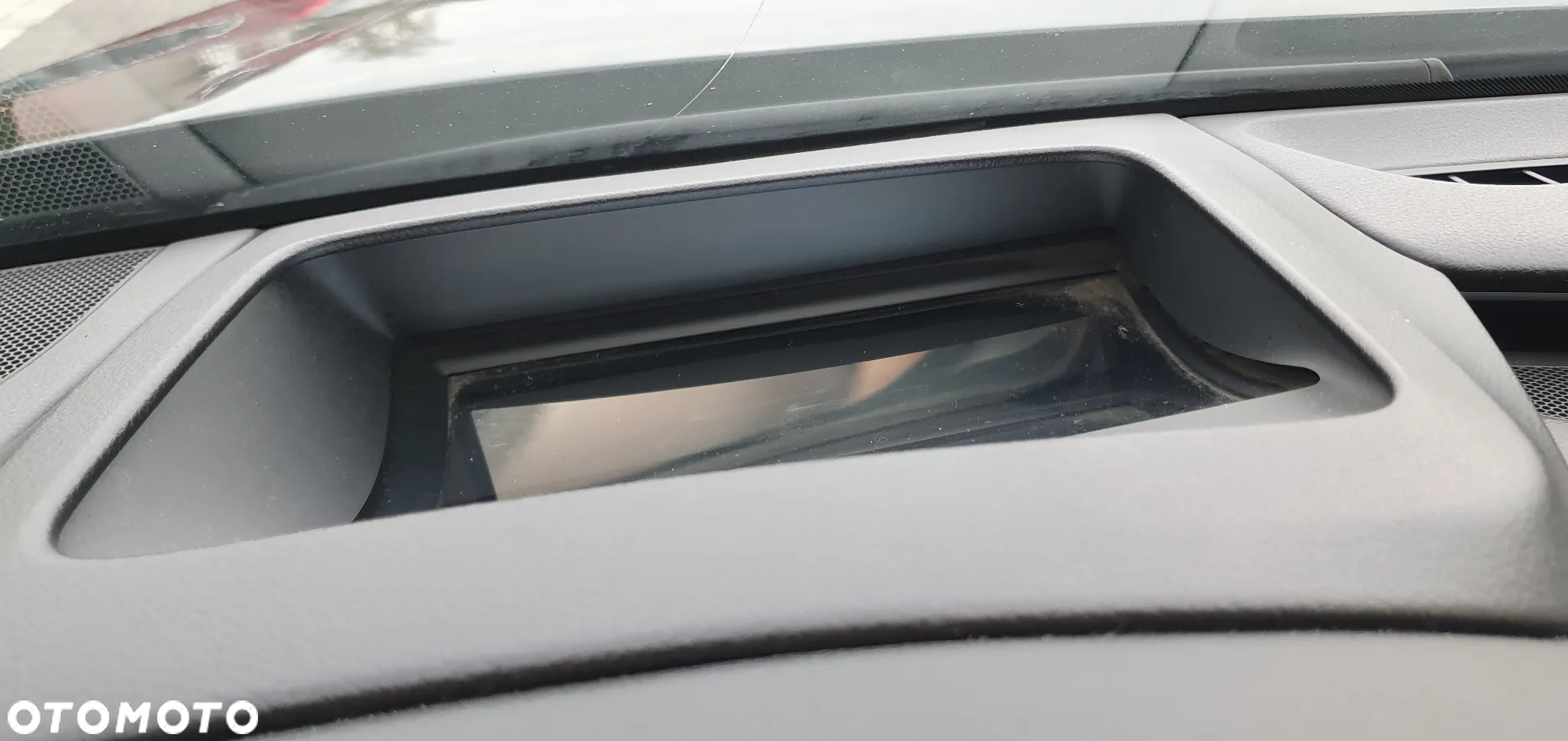 Audi A8 - 30