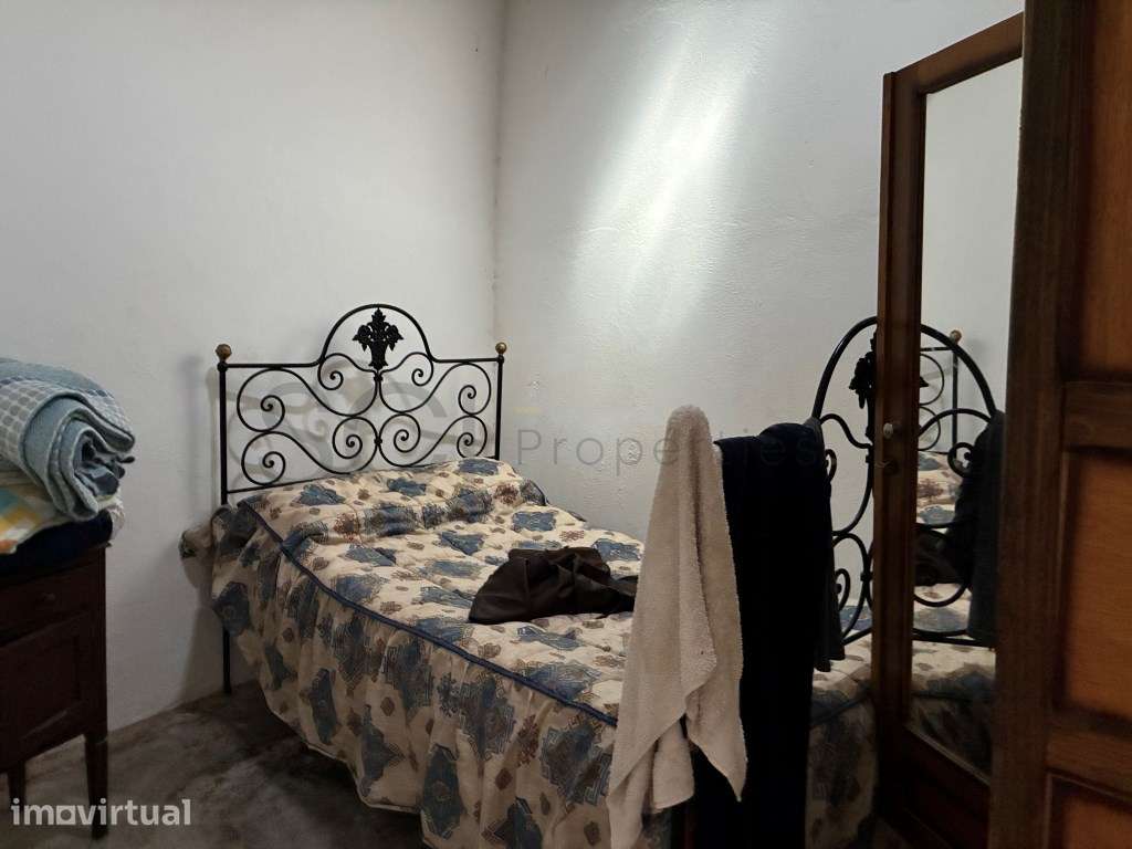 Pequena moradia com um quarto em Serpa junto ao palácio.... - Grande imagem: 2/26