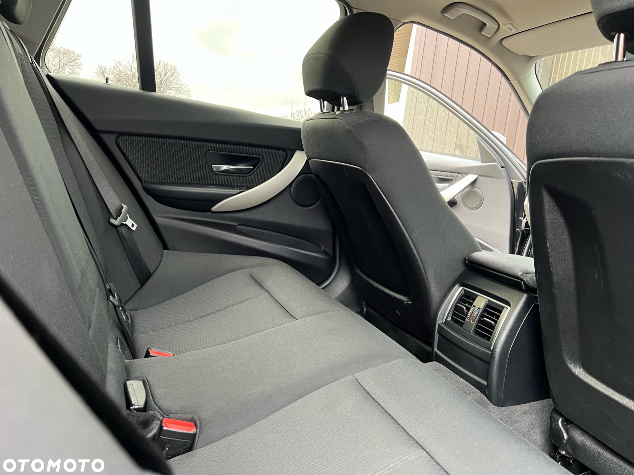 BMW Seria 3 320d Touring - 22