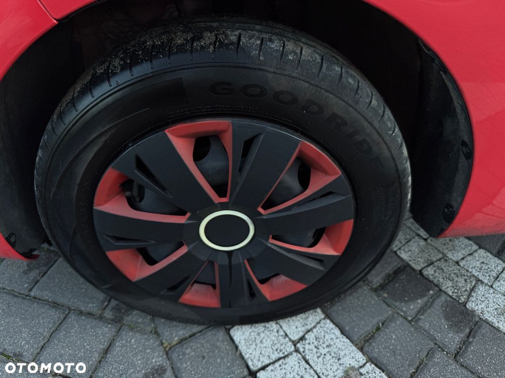 Citroën C1 ver-1-2-puretech-be-chic-s-s - 14
