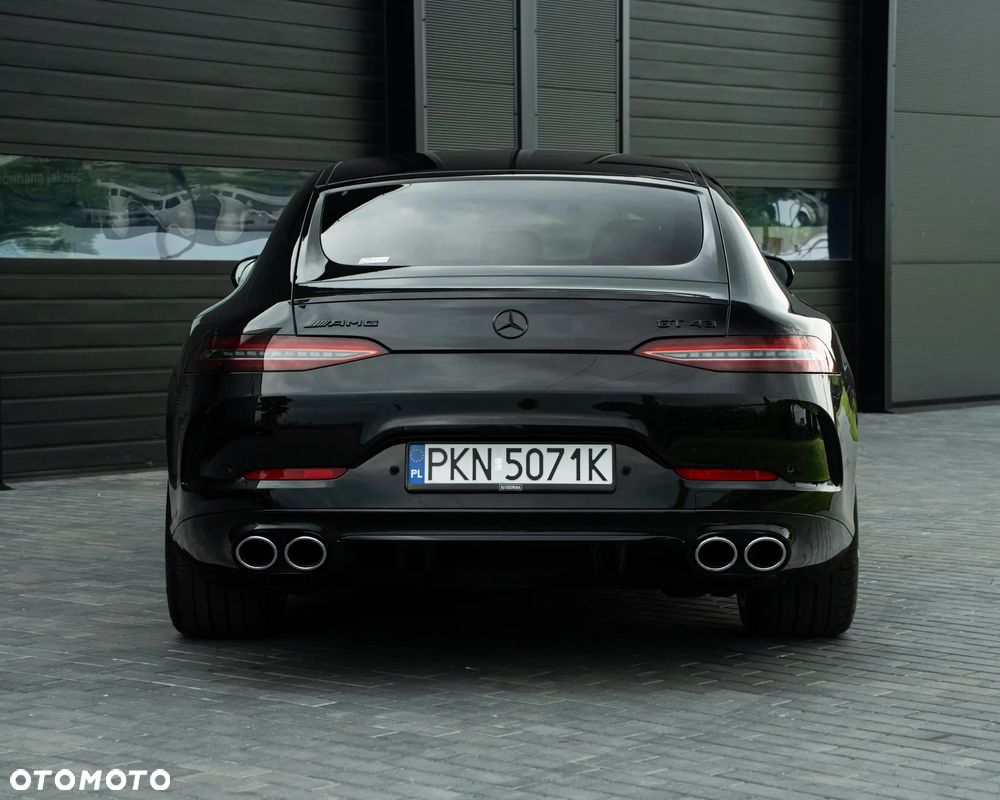 Mercedes-Benz AMG GT 43 4-Matic+ - 32