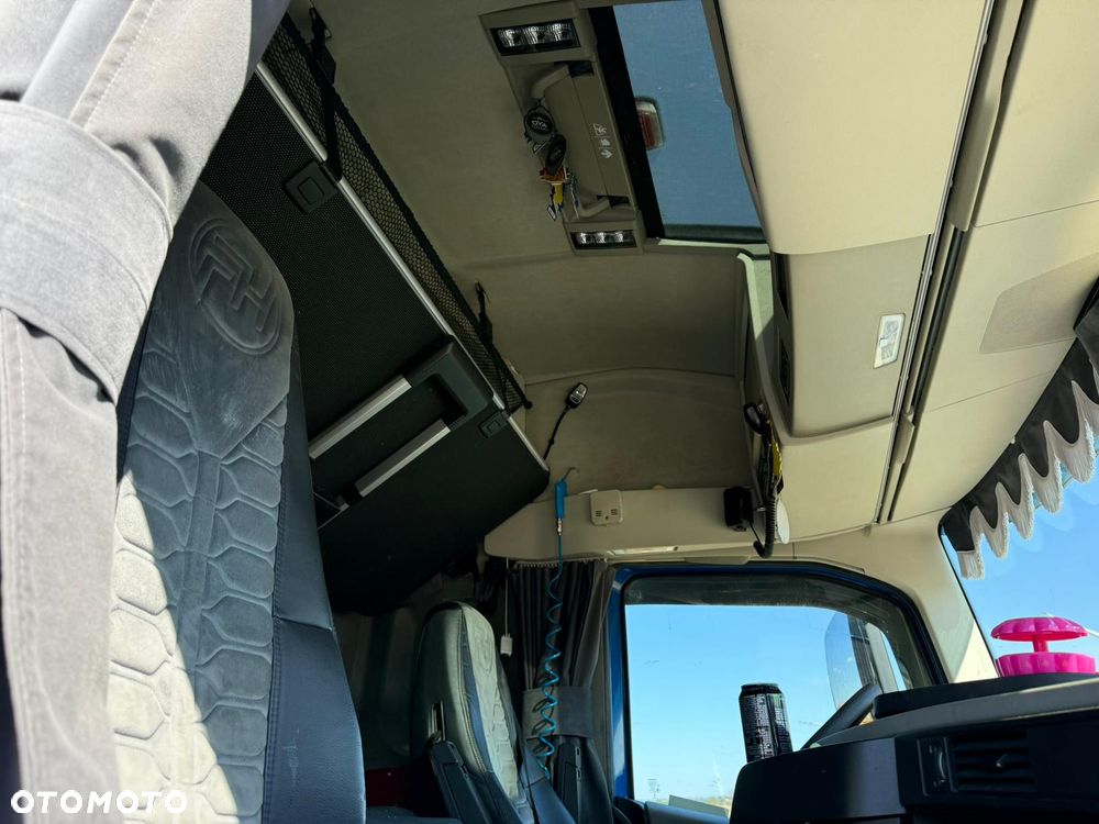 Volvo FH 6x2, PUSHER - 18