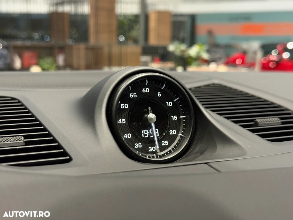 Porsche Cayenne - 19