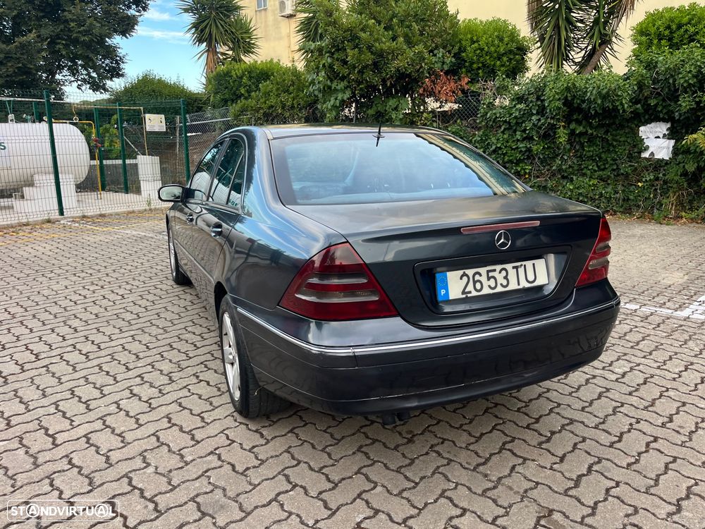 Mercedes-Benz C 220 CDi Avantgarde B340 - 13