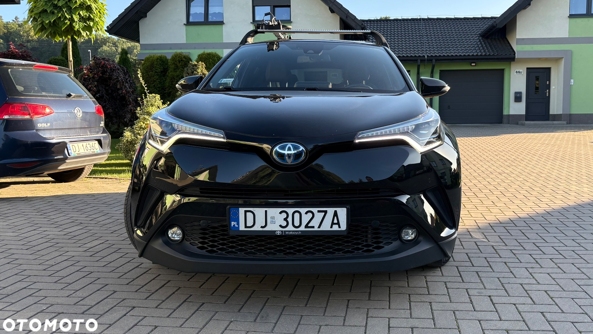 Toyota C-HR 1.8 Hybrid Prestige - 2