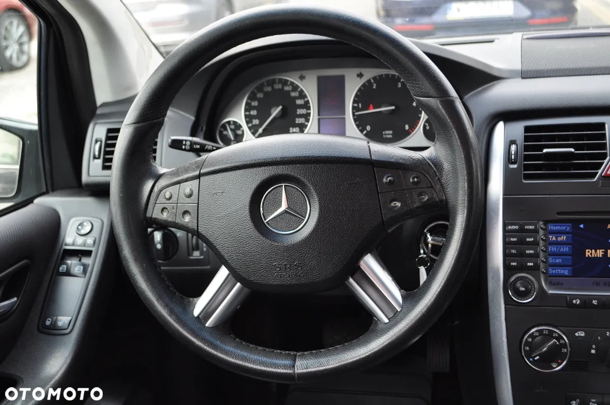 Mercedes-Benz Klasa B 200 CDI DPF Autotronic SPORT EDITION - 26